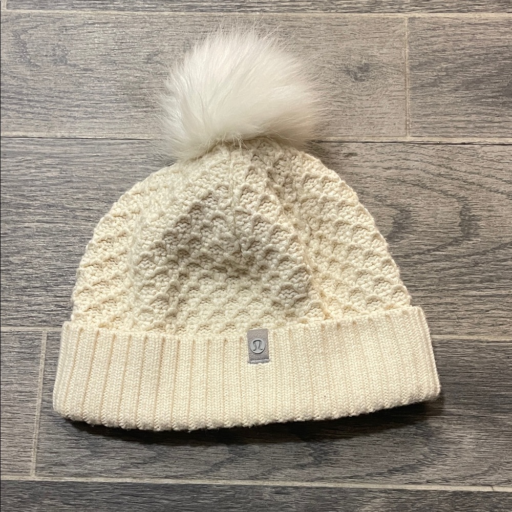 Lululemon Pom to Play Beanie Angel Wins